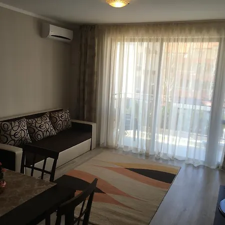 Svetla 公寓 内塞伯尔