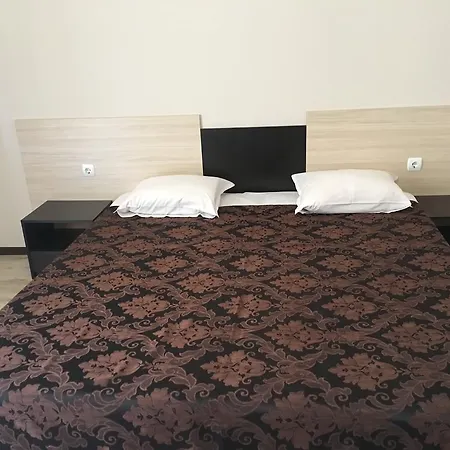 светла Апартамент