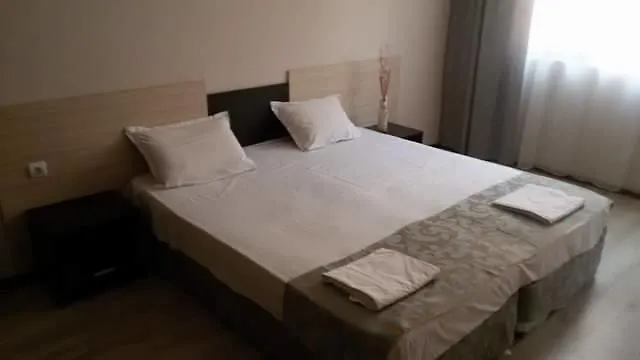 Svetla Apartamento
